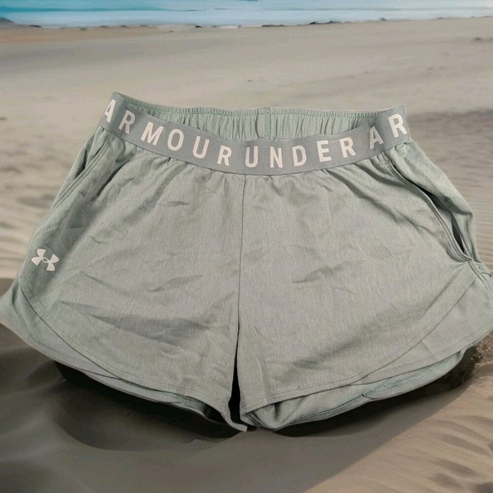 Under Armour Women's Loose Sage Colored Shorts Size Medium